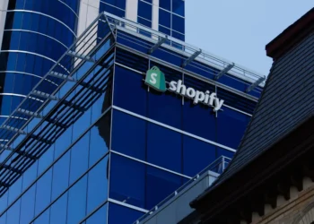 Shopify: From a Small Canadian Startup to a Global Commerce Giant