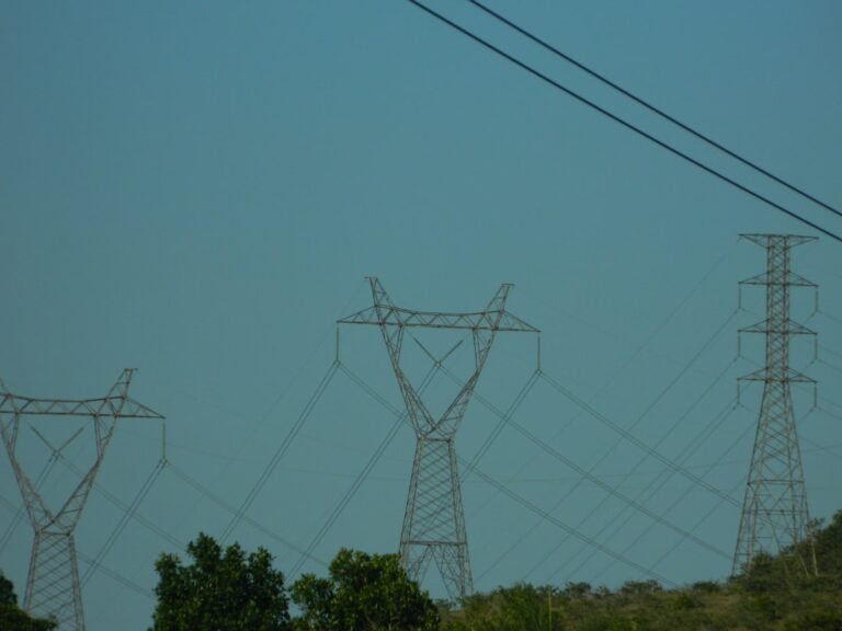 Fallen Power Line Reveals Urgent Issues in AI Data Center Infrastructure